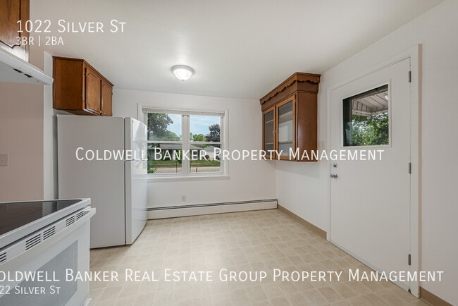 Photo - 1022 Silver St