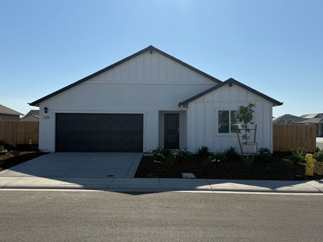 Brand new beautiful home! Please read enti... - Brand new beautiful home! Please read enti...