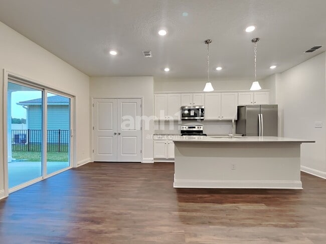 Photo - 176 Elcano Ln