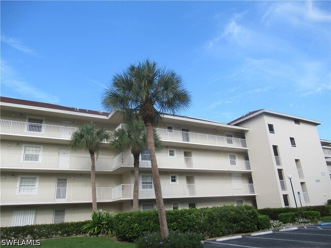 Building Photo - 441 Quail Forest Blvd Unit A106