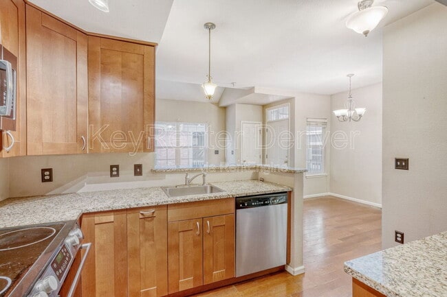 Photo - 4973 S Dillon St Unidad 129