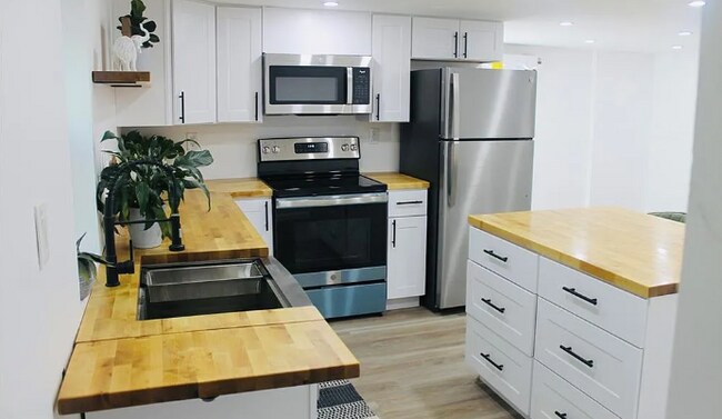 Photo - 275 Milling Rd