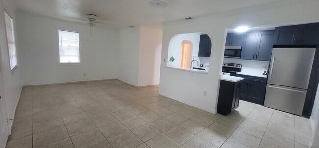 Photo - 7204 N Cameron Ave Unit A