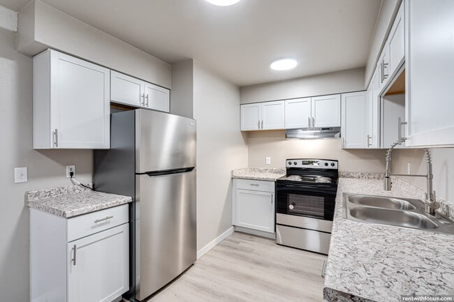 Photo - EVERGREEN PLACE