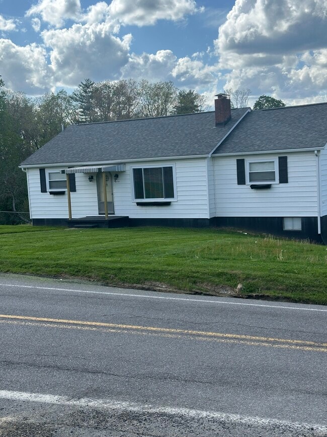 Photo - 204 Crescent Rd House