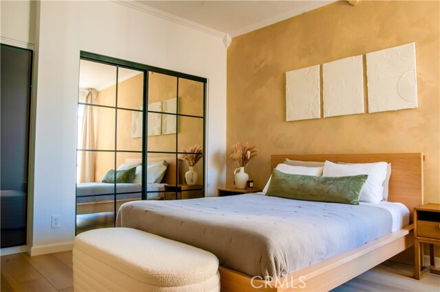 Photo - 19350 Sherman Way Unidad 338 Rental