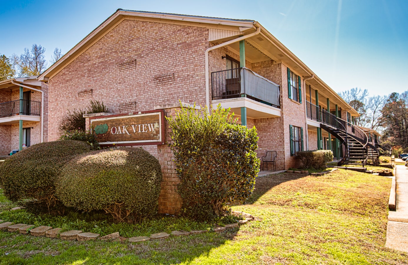 Oakview Condos-(Claudine Mendoza) - Oakview Condos-(Claudine Mendoza) Unit #607