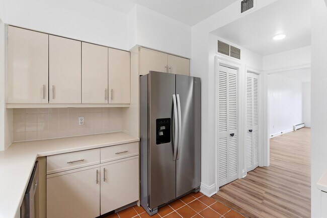 Photo - 204 Shearwater Ct W Unit 21