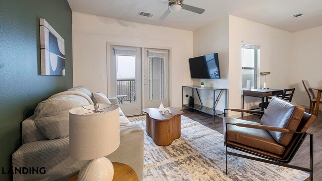 Photo - 2825 Main St Unidad 1436