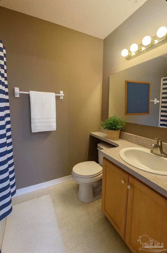Photo - 13944 River Rd