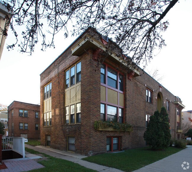 Photo - 3247 Lyndale Ave S