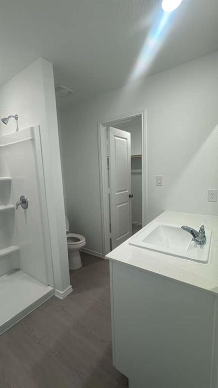 Photo - 208 Skyfire St