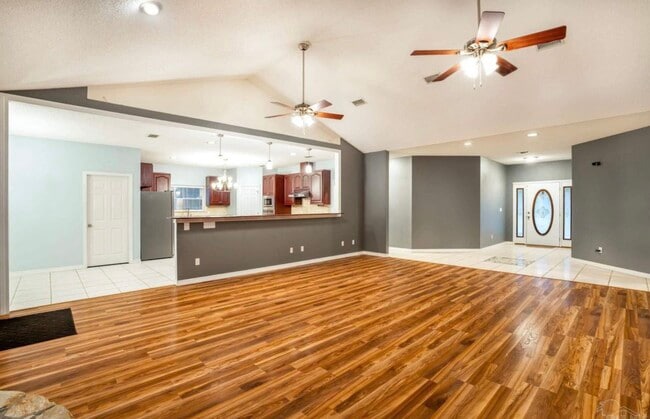 Photo - 1911 Tillman Ln