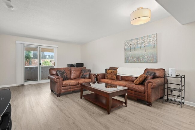 Building Photo - 215 Postoffice St Unit 1208