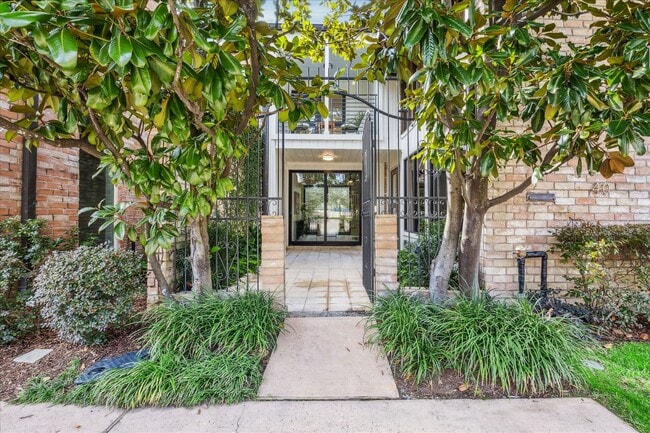 Photo - 40 River Hollow Ln