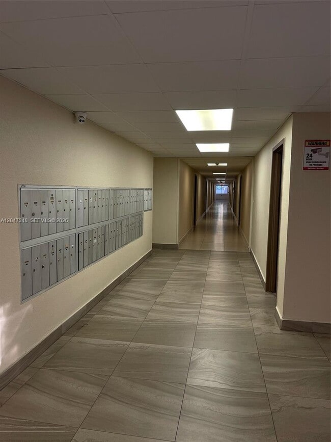 Photo - 6950 Miami Gardens Dr Unit 2-312A