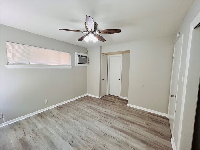 Photo - 8803 Timberside Dr Unit 1