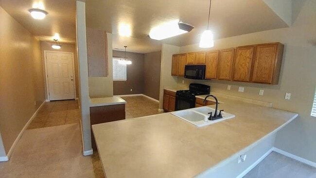Photo - 4328 E Oak Ave