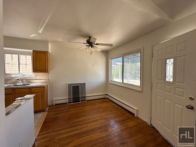 Photo - BEACH 64 STREET