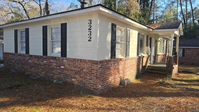 Building Photo - broo3232 Unit A