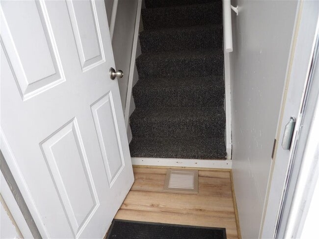 Photo - 9777 State Rd Unidad C