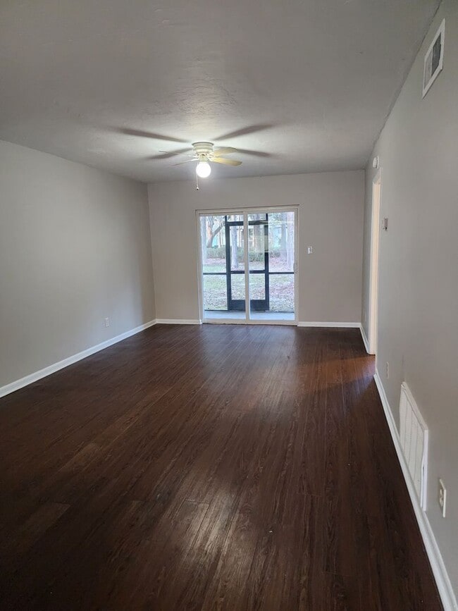 Photo - ** Available now** 2 Bedroom/2 Bath Condo on Southside close to Truman