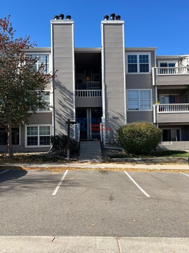Photo - 5706 W Asbury Pl
