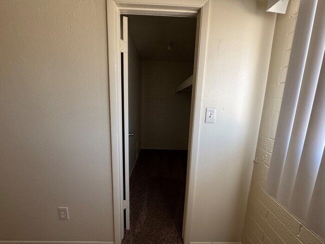 Photo - Holiday Gardens 2-br Townhome