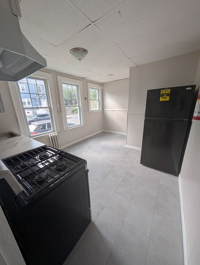195 Lehigh Ave Unit 1