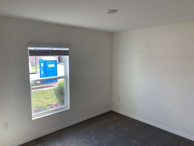 Photo - 16763 Parker River St