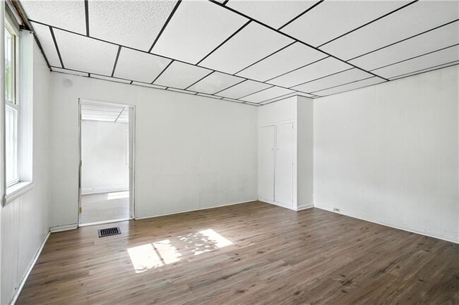 2505 Gable-
