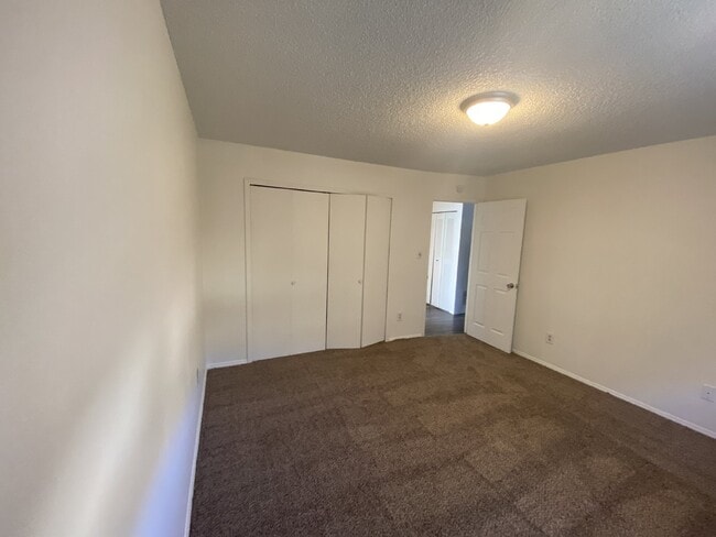 Photo - Cozy Condo Available NOW! Unidad C
