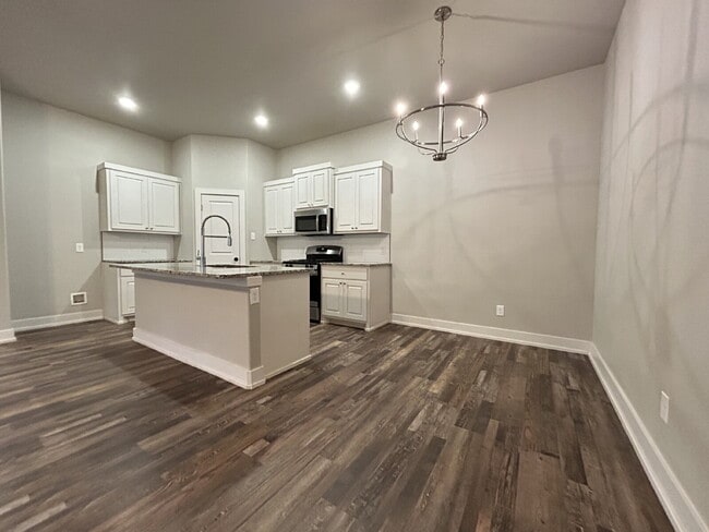 Photo - Stunning Duplex in Shallowater!
