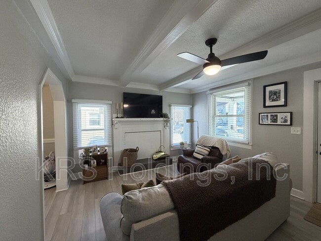 Photo - 1088 Norview Ave