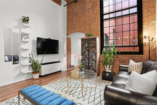 Photo - 25 Grand St Unit 137