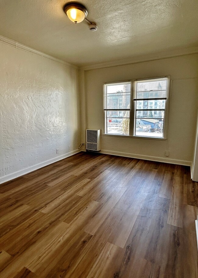 Photo - 1523 N McCadden Pl Unit 4055