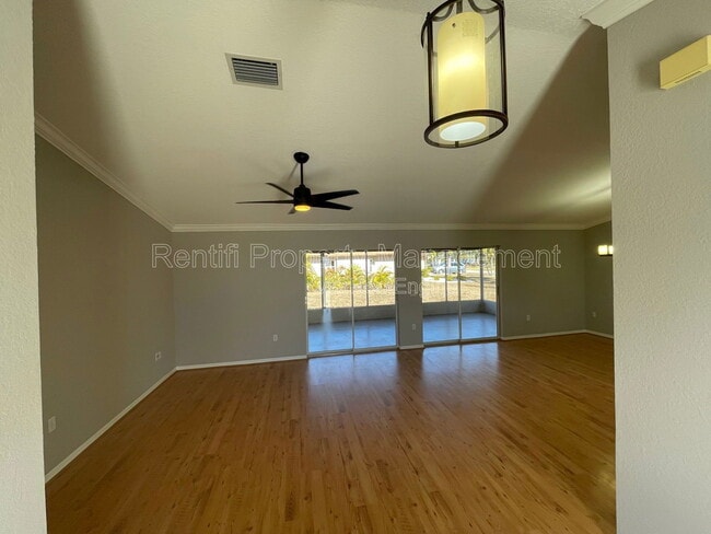 Photo - 25486 Avillas Ct