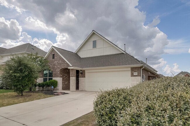 Photo - 19412 Camlann Pl