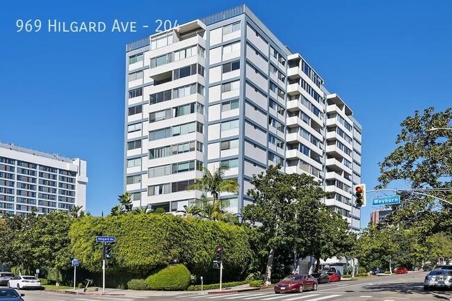 Building Photo - 969 Hilgard Ave Unit 204