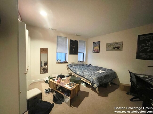 Photo - 71 Gainsborough St Unit 101