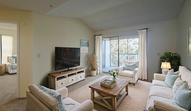 Photo - 1989 Summer Club Dr