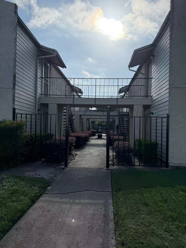 Photo - 10075 Westpark Dr Unit 52