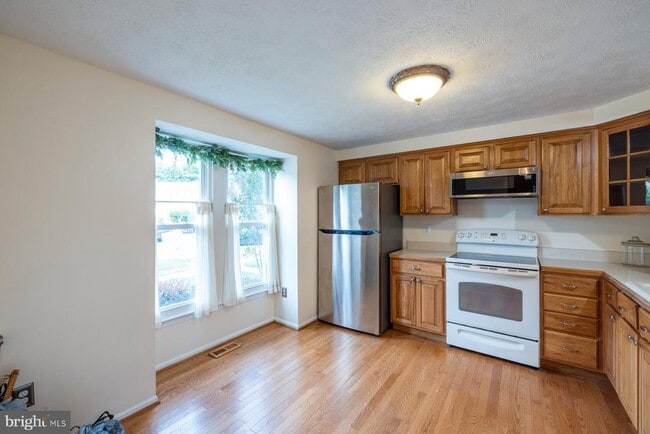 Photo - 7510 Summer Blossom Ln