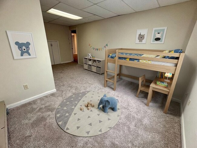 Photo - 1325 W Poplar St Unit 1st Floor