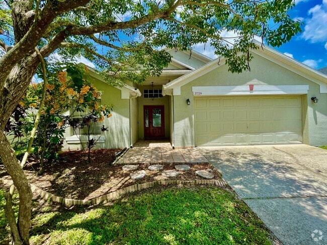 Building Photo - Modern 4-Bed, 2-Bath Solar-Powered Home Ne...