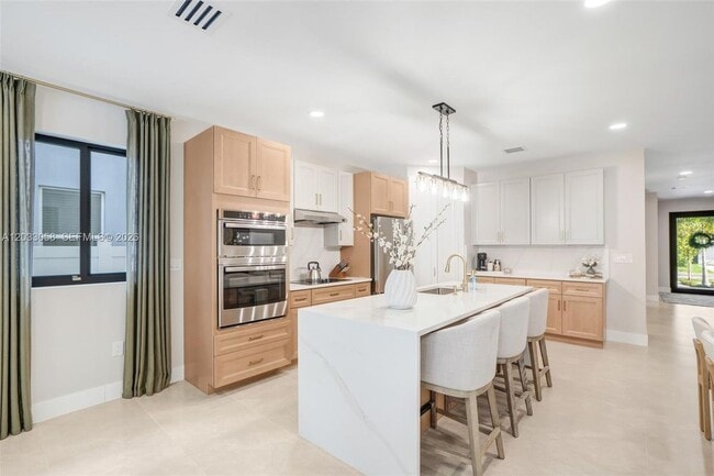 Photo - 701 SW 17th St Unit 701
