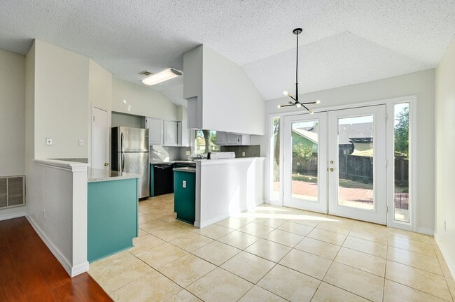 Photo - 2504 Spring Wagon Ln