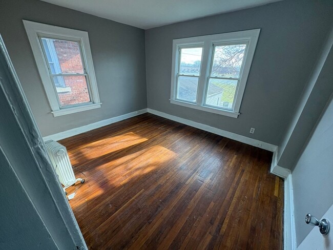 Photo - 627-629-629 E Markison Ave Unit 629