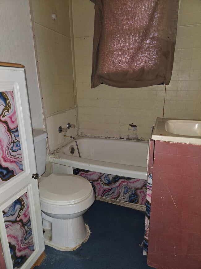 Photo - 200 Liberty St Unit 4