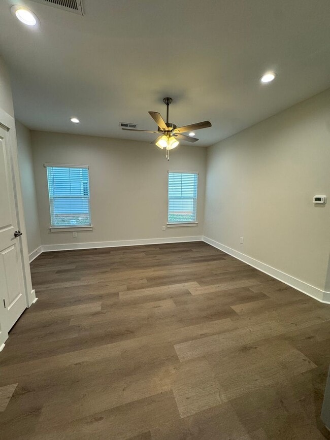 Photo - 109 Brawley Villas Pl